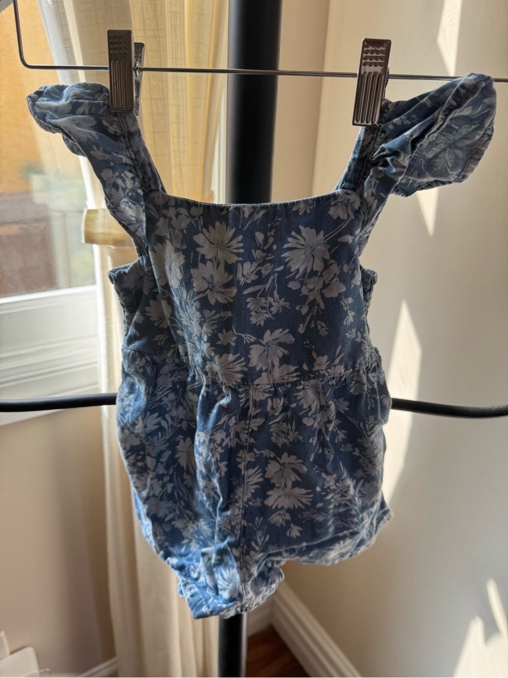 Gap Denim Blue Floral One-Piece Romper Shorts size 3 Years